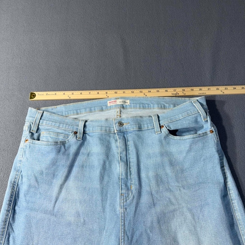 Signature by Levi Strauss Women's 22 W36 High-rise Straight Heritage - Picture 7 of 10